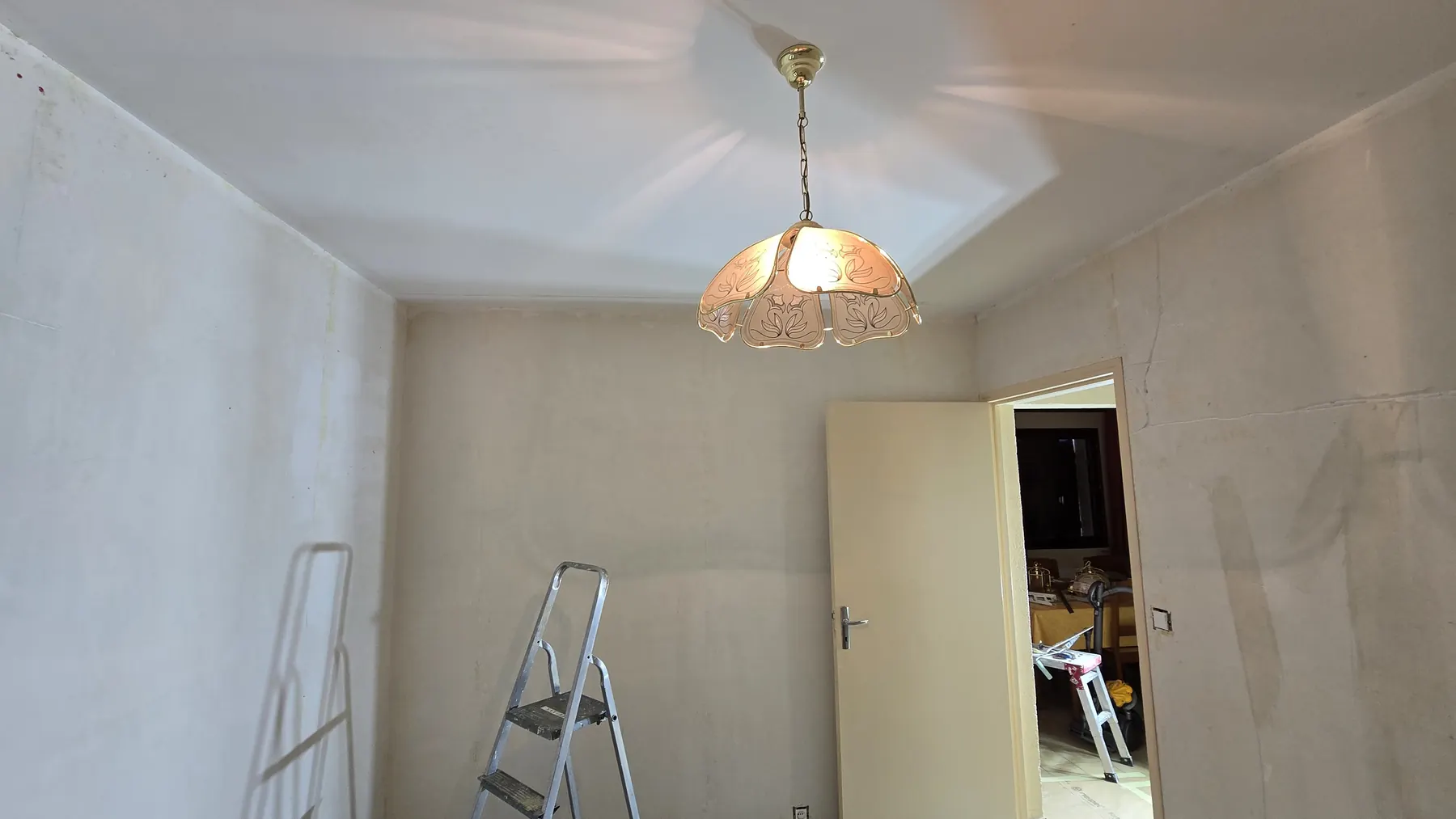 Int&eacute;rieur &mdash; r&eacute;alisation 33