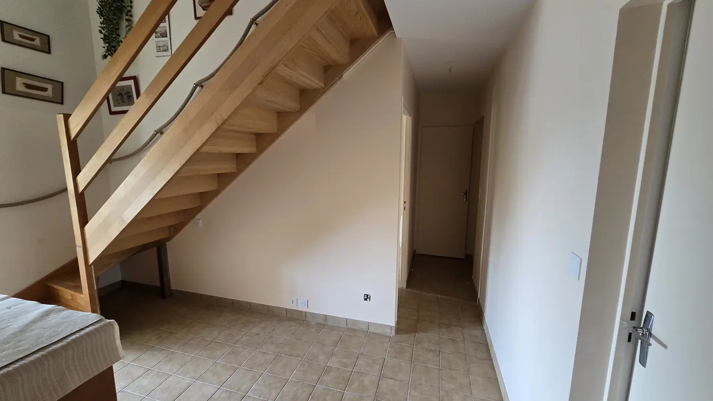 Int&eacute;rieur &mdash; r&eacute;alisation 54