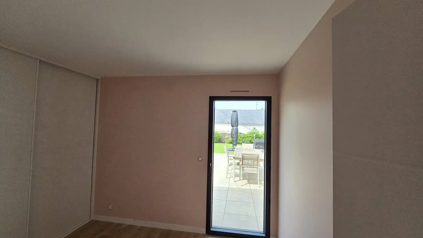 Int&eacute;rieur &mdash; r&eacute;alisation 84
